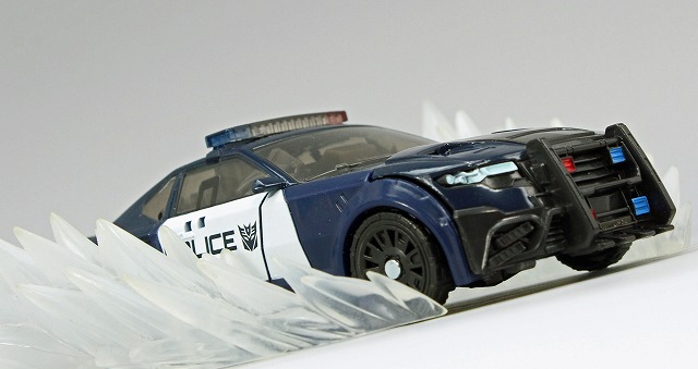 TLK02_BARRICADE_08.jpg